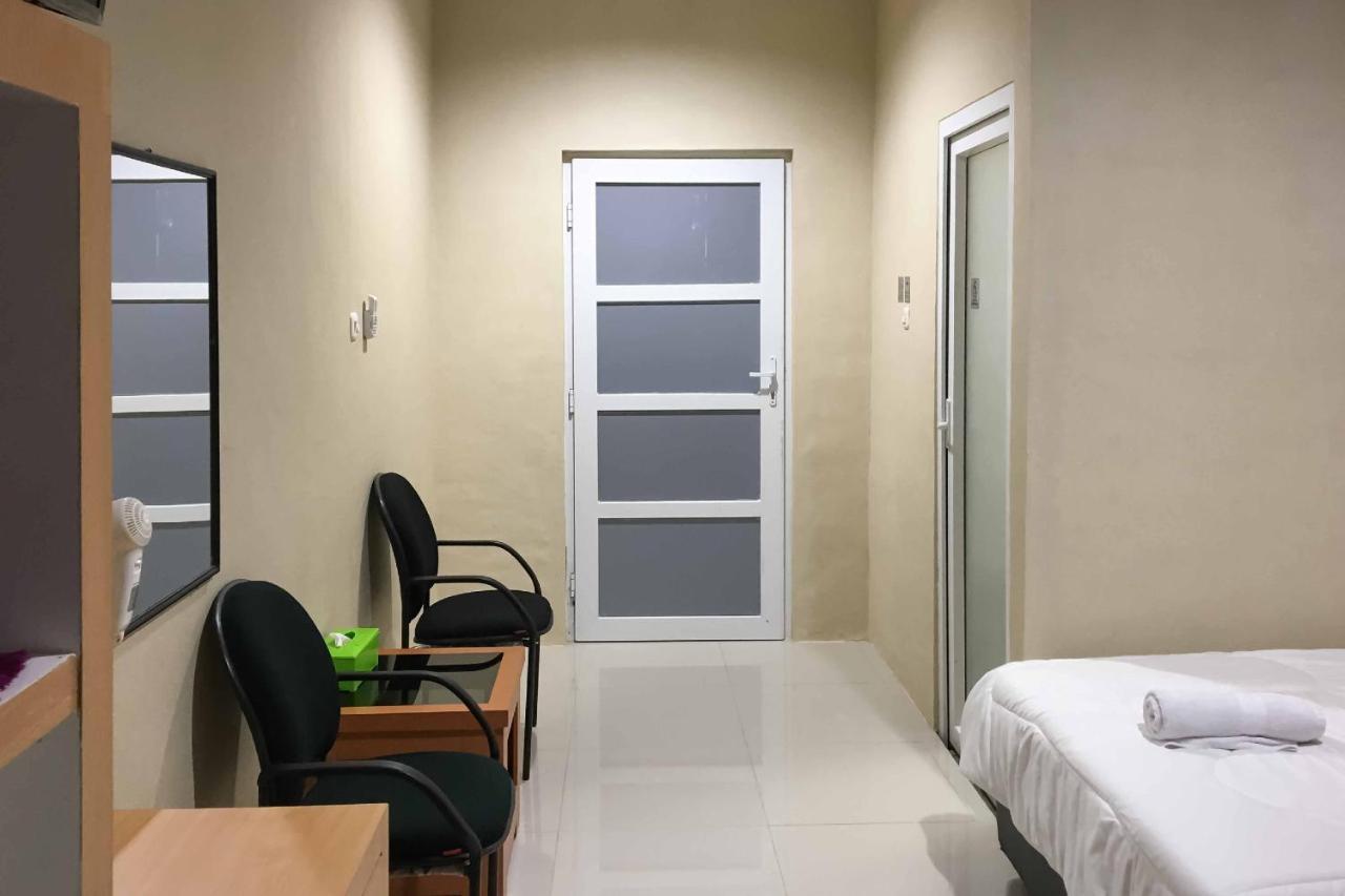 Wisma Syariah Uinsu Medan Mitra Reddoorz Екстер'єр фото